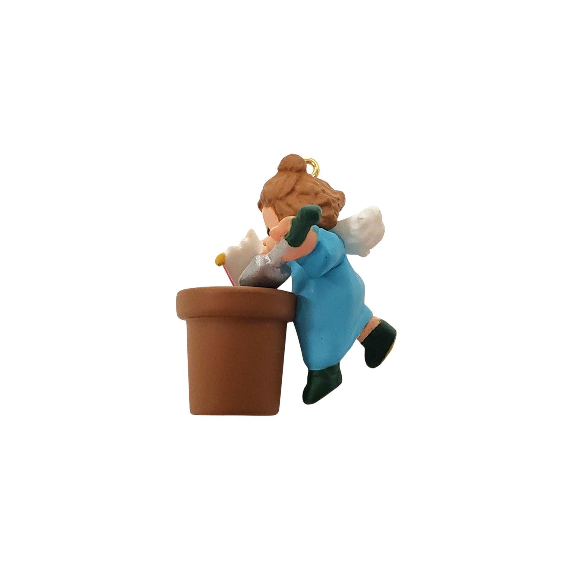 1997 Seeds of Joy Hallmark Ornament (Angel) QXM4242 Image5