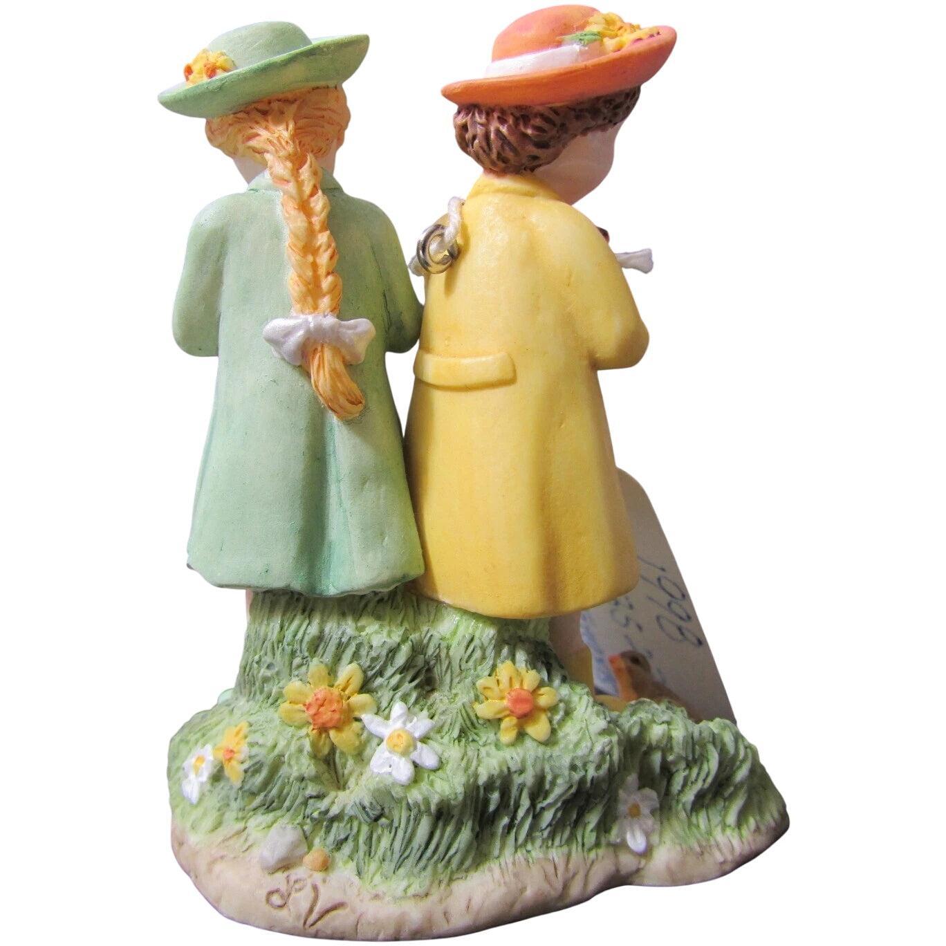 1997 Special Friends Hallmark Ornament (World of Wishes) QEO8523