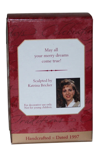 1997 Sweet Dreamer Hallmark Ornament (Kitten) QX6732