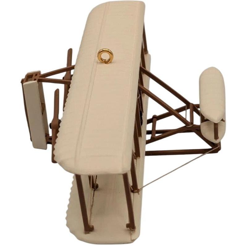 1997 The Flight at Kitty Hawk Hallmark Ornament (Sky's the Limit) QX5574