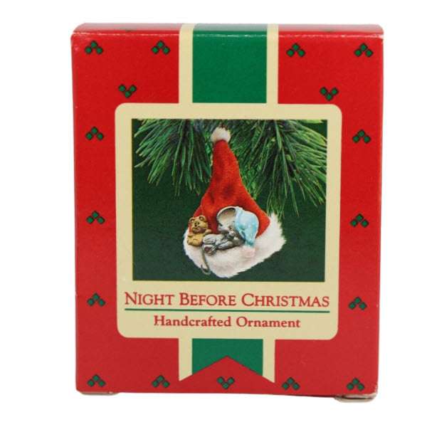 1997 The Night Before Christmas Hallmark Ornament (The Night Before Christmas) QX4517