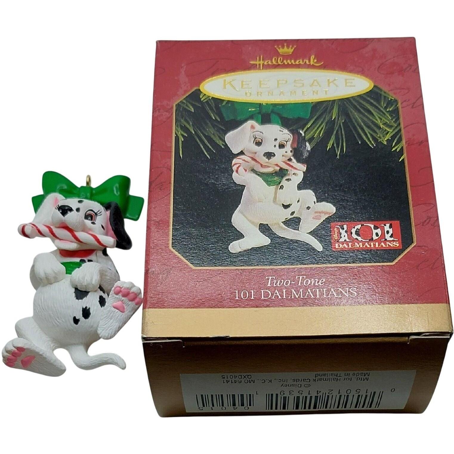 1997 Two-Tone Hallmark Ornament (101 Dalmatians) QXD4015