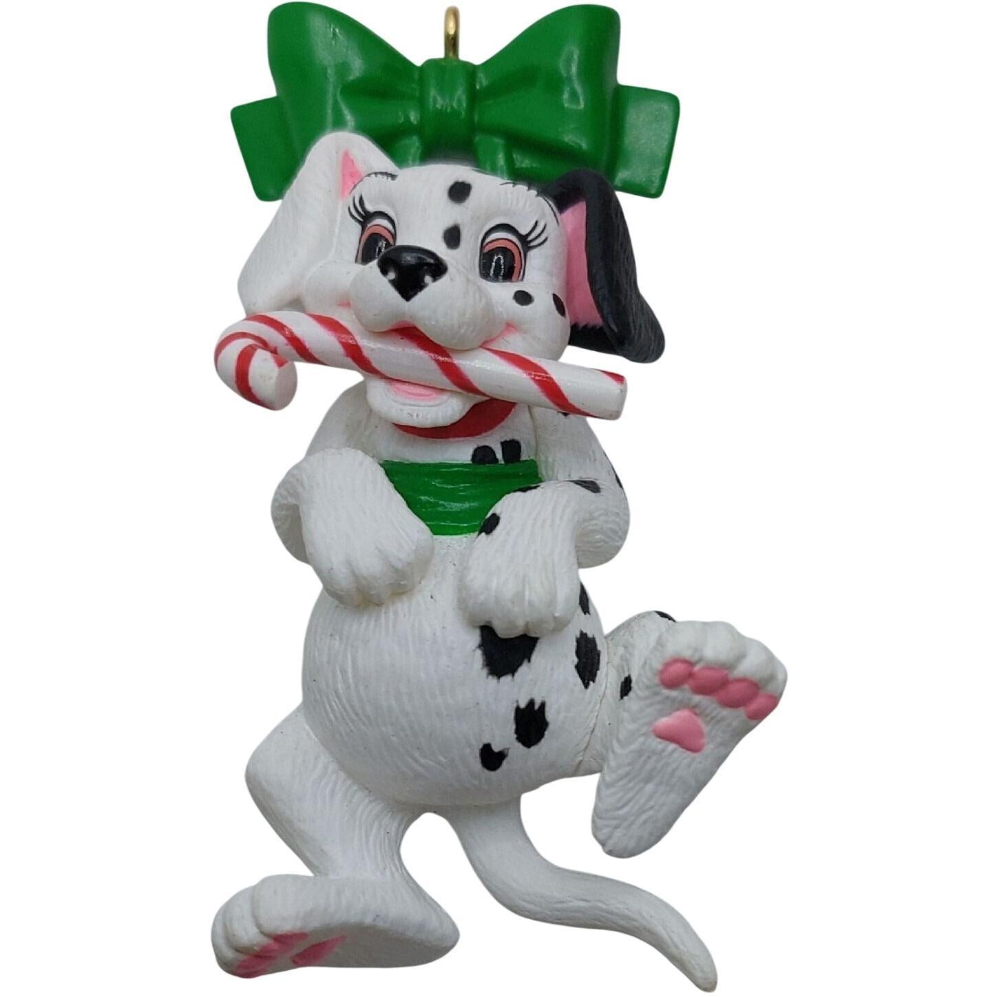 1997 Two-Tone Hallmark Ornament (101 Dalmatians) QXD4015