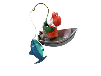 1998 Catch of the Season Hallmark Ornament (Fishing) QX6786