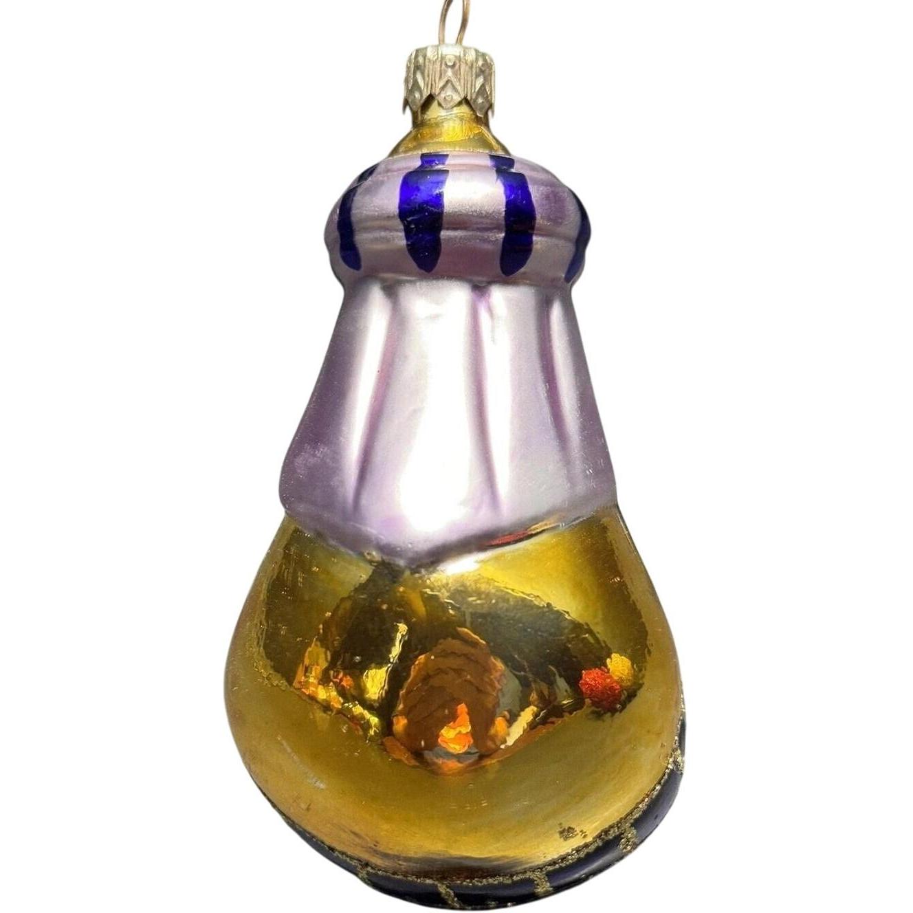 1998 Gold Hallmark Ornament (Gifts for a King) QBG6836