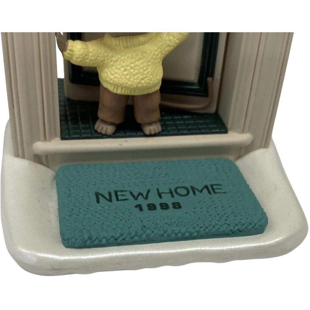 1998 New Home Hallmark Ornament (Mouse) QX6347