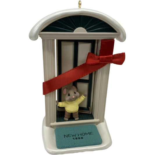 1998 New Home Hallmark Ornament (Mouse) QX6347
