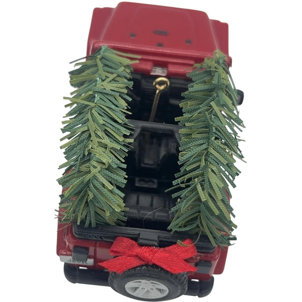 1998 Snow Stopping Us Now! - Jeep Carlton Cards Ornaments (Vehicle) CXOR-092Y