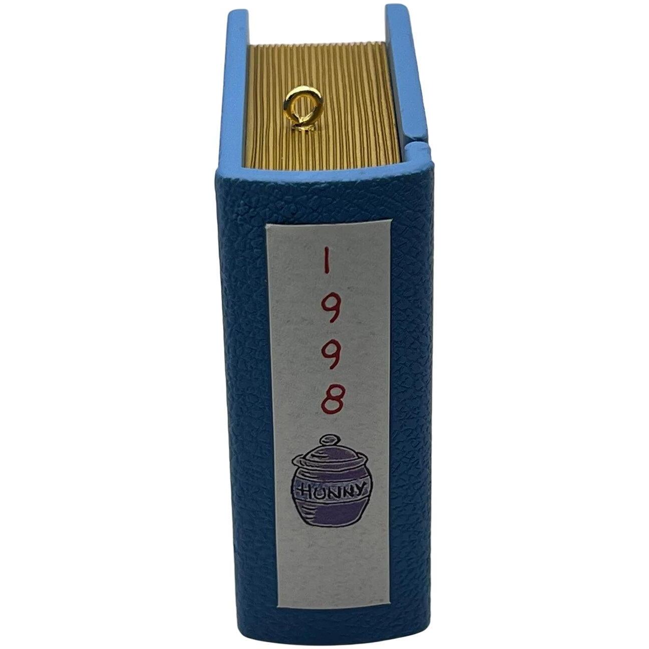 1998 A Visit From Piglet Hallmark Ornament (Winnie The Pooh) QXD4086