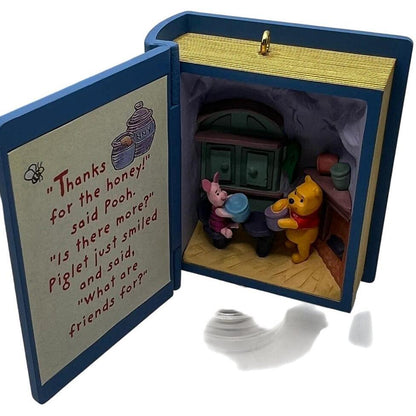 1998 A Visit From Piglet Hallmark Ornament (Winnie The Pooh) QXD4086
