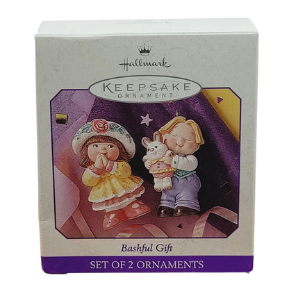 1998 Bashful Gift Hallmark Ornament (Love) QEO8446