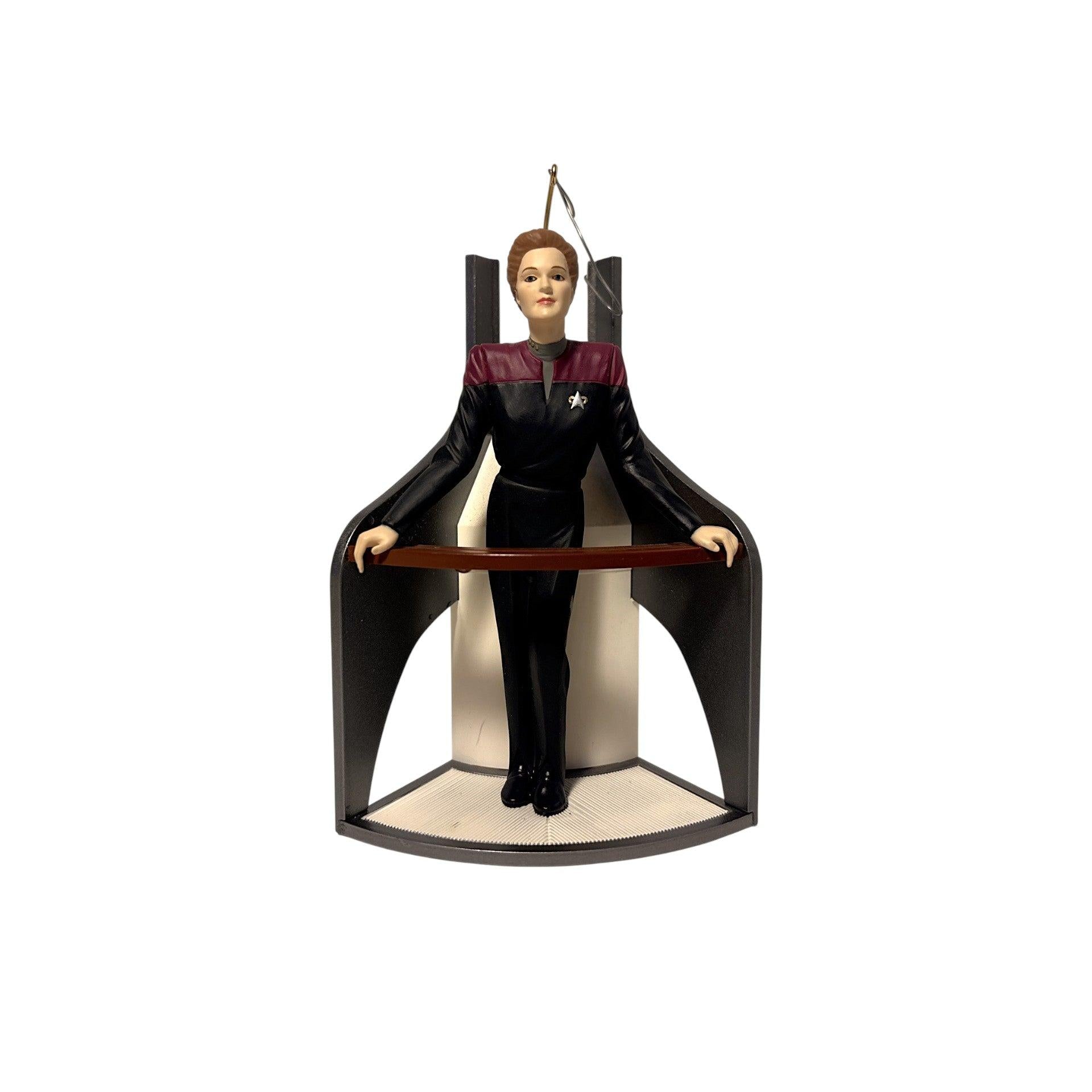 1998 Captain Kathryn Janeway Hallmark Ornament (Star Trek) QXI4046 Image1
