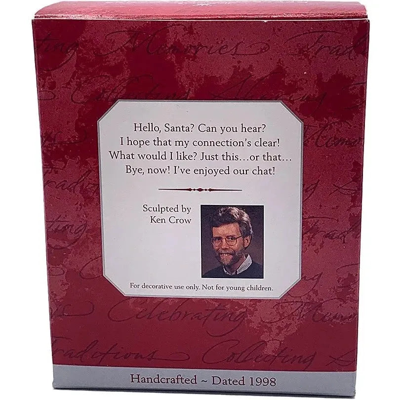 1998 Chatty Chipmunk Hallmark Ornament (Chipmunks) QX6716