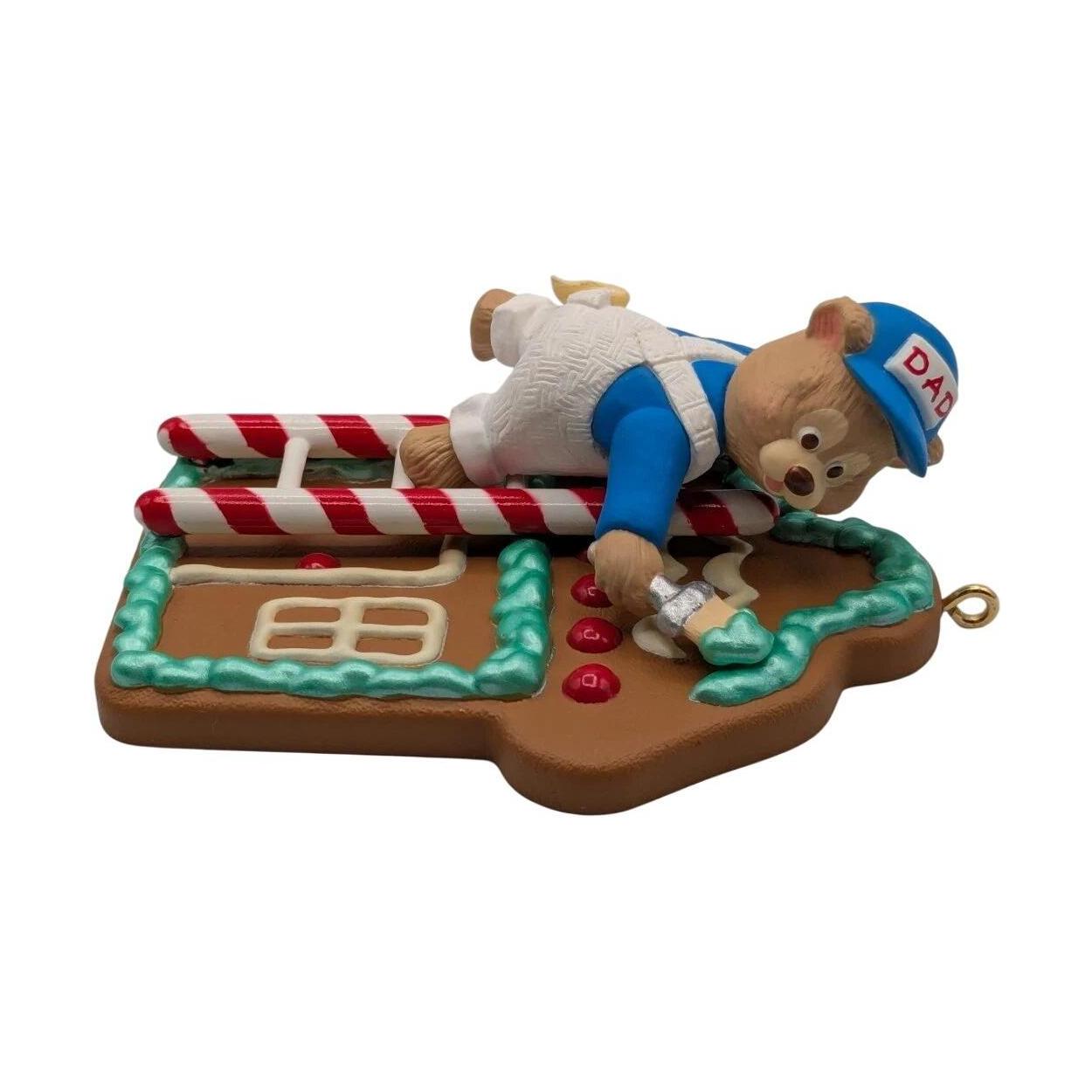 1998 Dad Hallmark Ornament (Family) QX6663 Image4