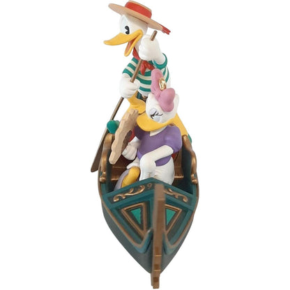 1998 Donald and Daisy in Venice Hallmark Ornament (Romantic Vacations) QXD4103
