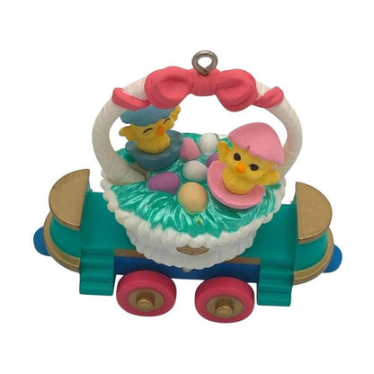 1998 Flatbed Car Hallmark Ornament (Cottontail Express) QEO8387 Image4