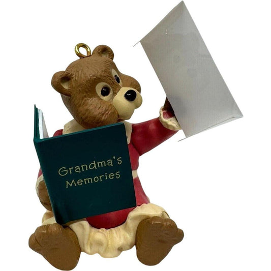 1998 Grandma's Hallmark Ornament (Photo Holder) QX6686