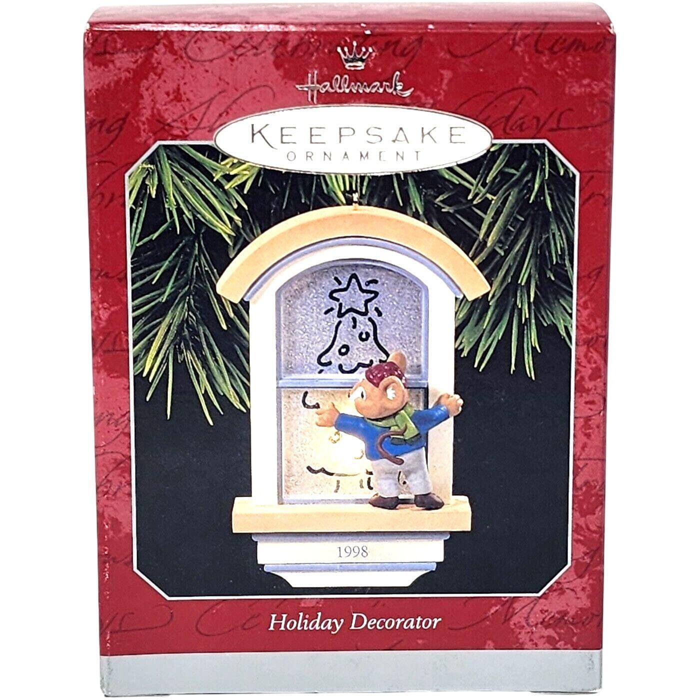 1998 Holiday Decorator Hallmark Ornament (Mice) QX6566