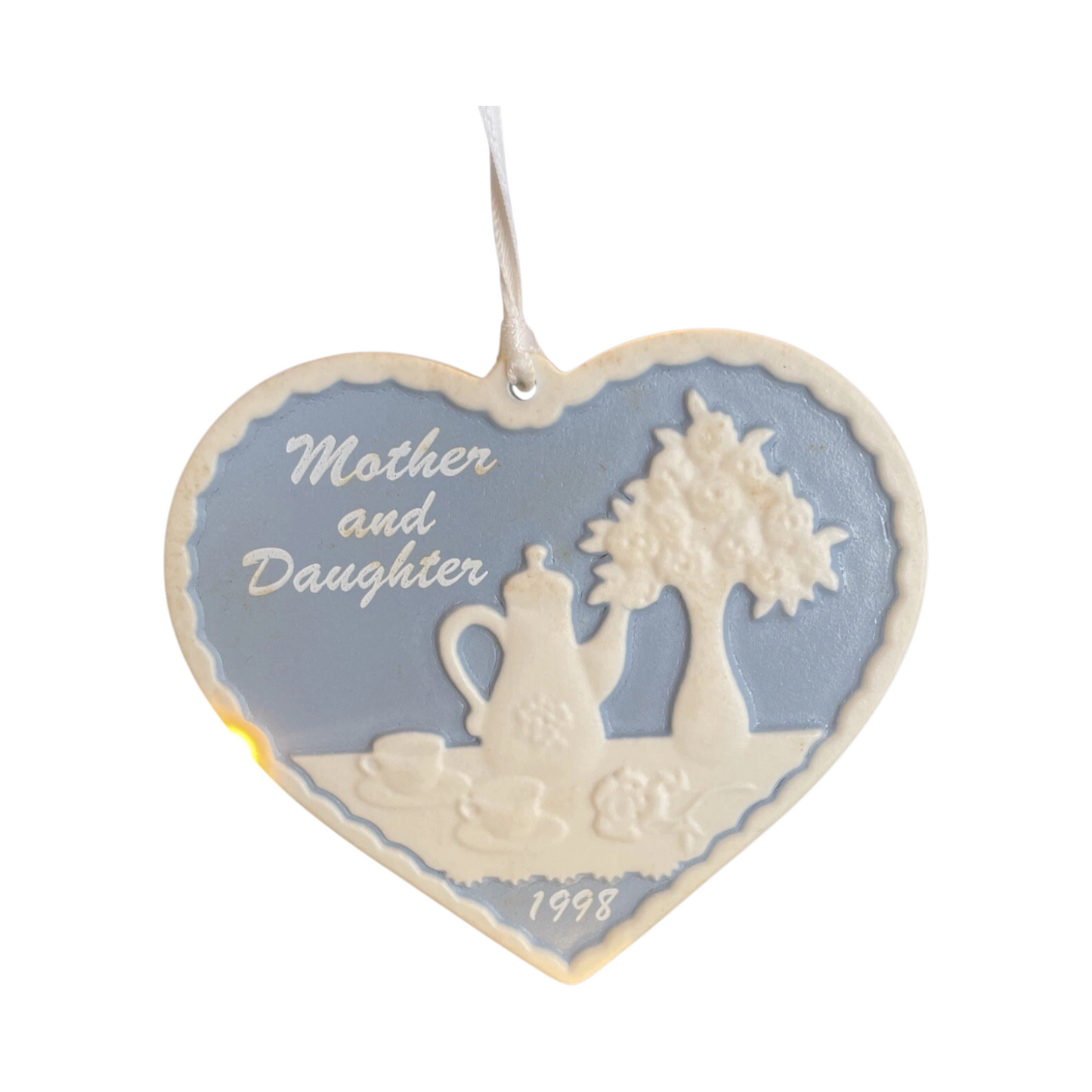 1998 Mother and Daughter Hallmark Ornament (Family) QX6696