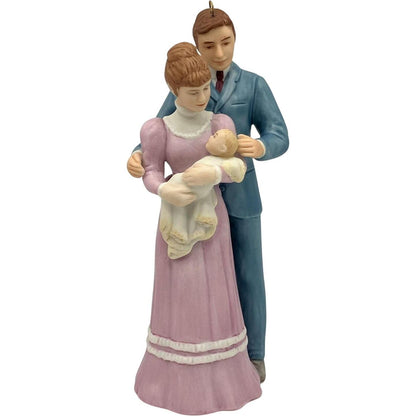 1998 New Arrival Hallmark Ornament (Baby) QX6306