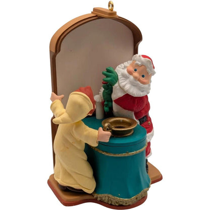 1998 Santa's Show 'n' Tell Hallmark Ornament (Santa Claus) QLX7566