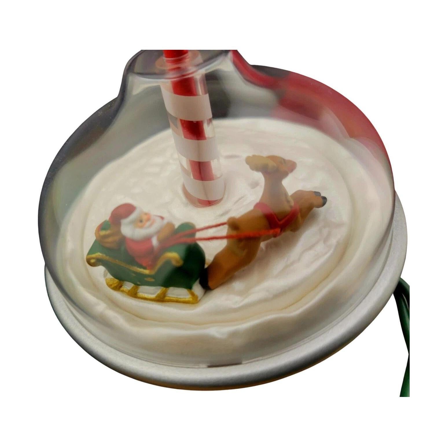 1998 Santa's Spin Top Hallmark Ornament (Santa Claus) QLX7573 Image5