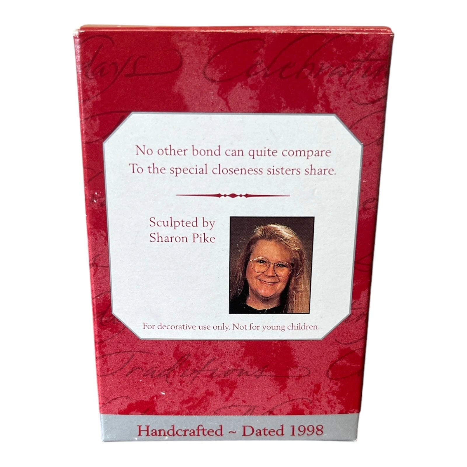 1998 Sister to Sister Hallmark Ornament (Family) QX6693