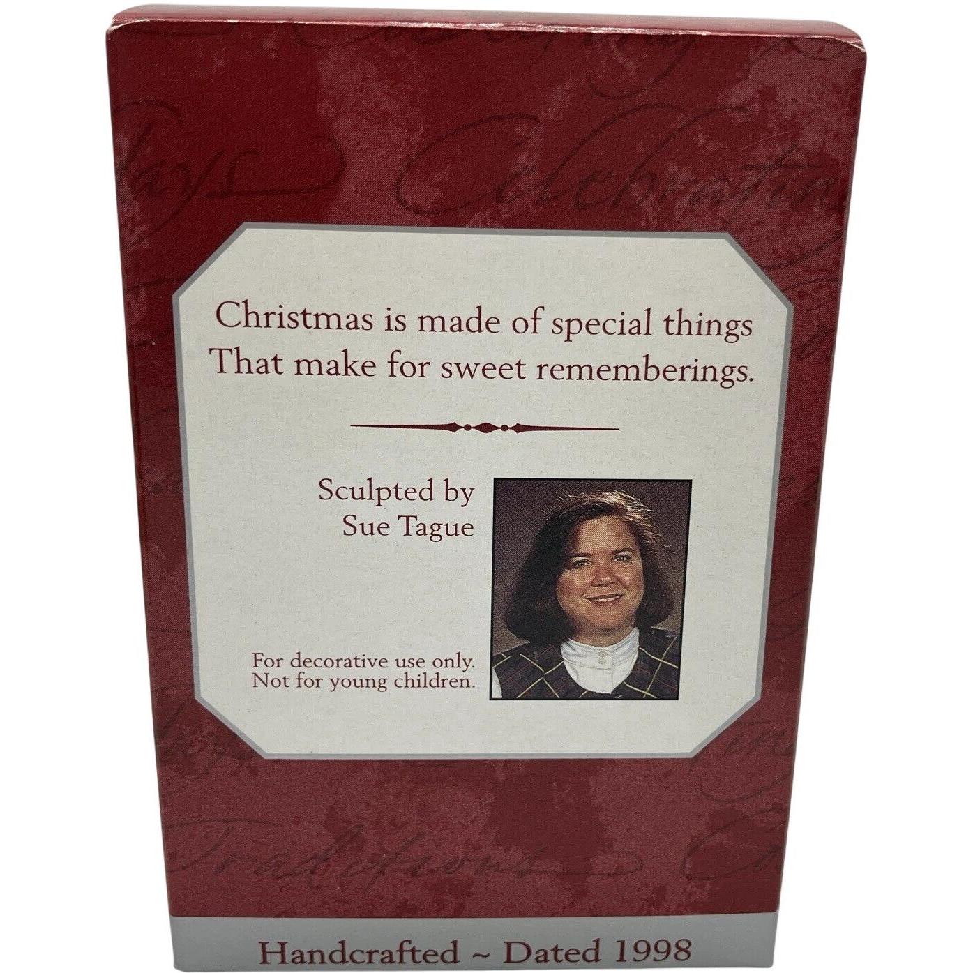 1998 Sweet Rememberings Hallmark Ornament (Gingerbread) QX6876