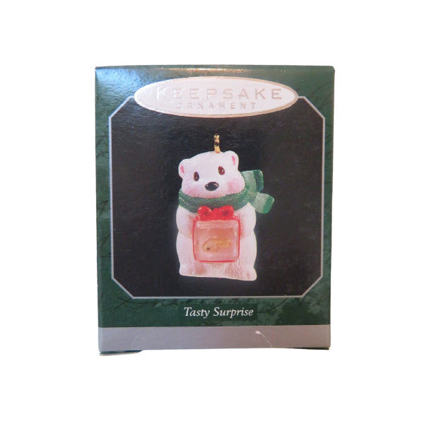 1998 Tasty Surprise Hallmark Ornament (Polar Bear) QXM4276