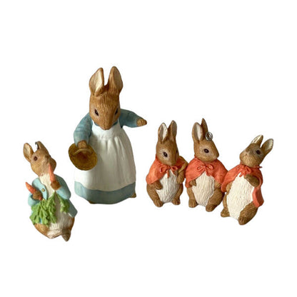 1998 The Tale of Peter Rabbit Hallmark Ornament (Beatrix Potter) QEO8397