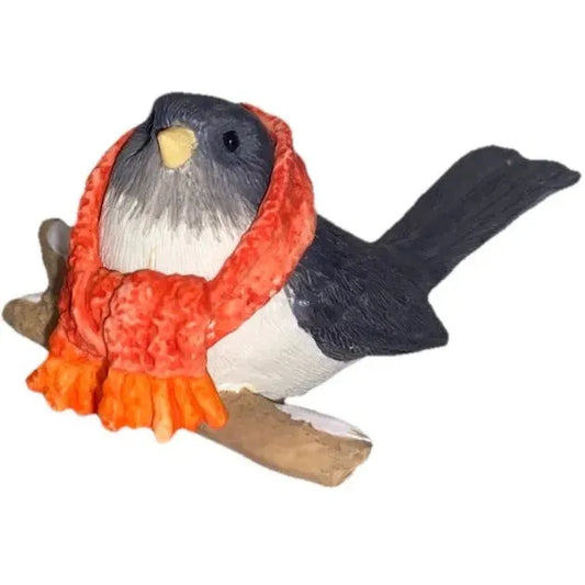 1998 Warn and Cozy Hallmark Ornament (Porcelain Birds) QX6866