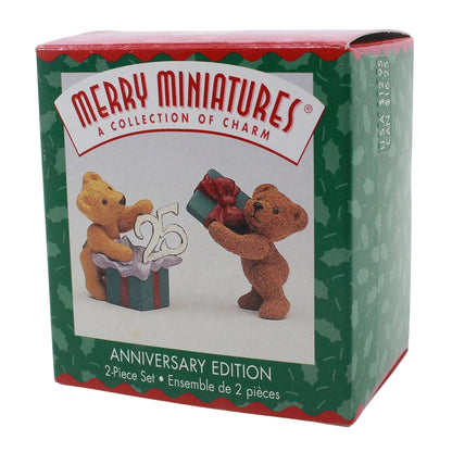 1999 Anniversary Hallmark Ornament (Teddy Bear) QFM8529