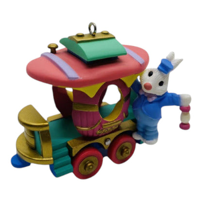 1999 Caboose Hallmark Ornament (Cottontail Express) QEO8464