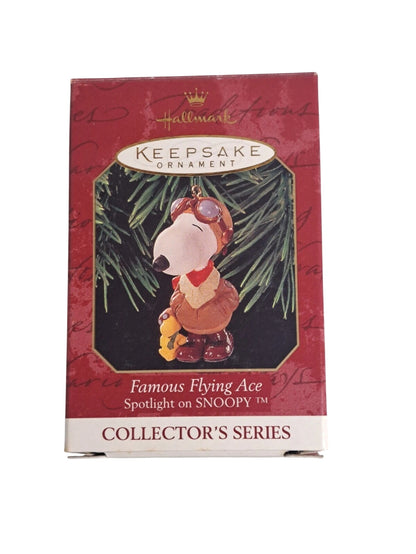 1999 Famous Flying Ace Hallmark Ornament (Spotlight on Snoopy) QX6409