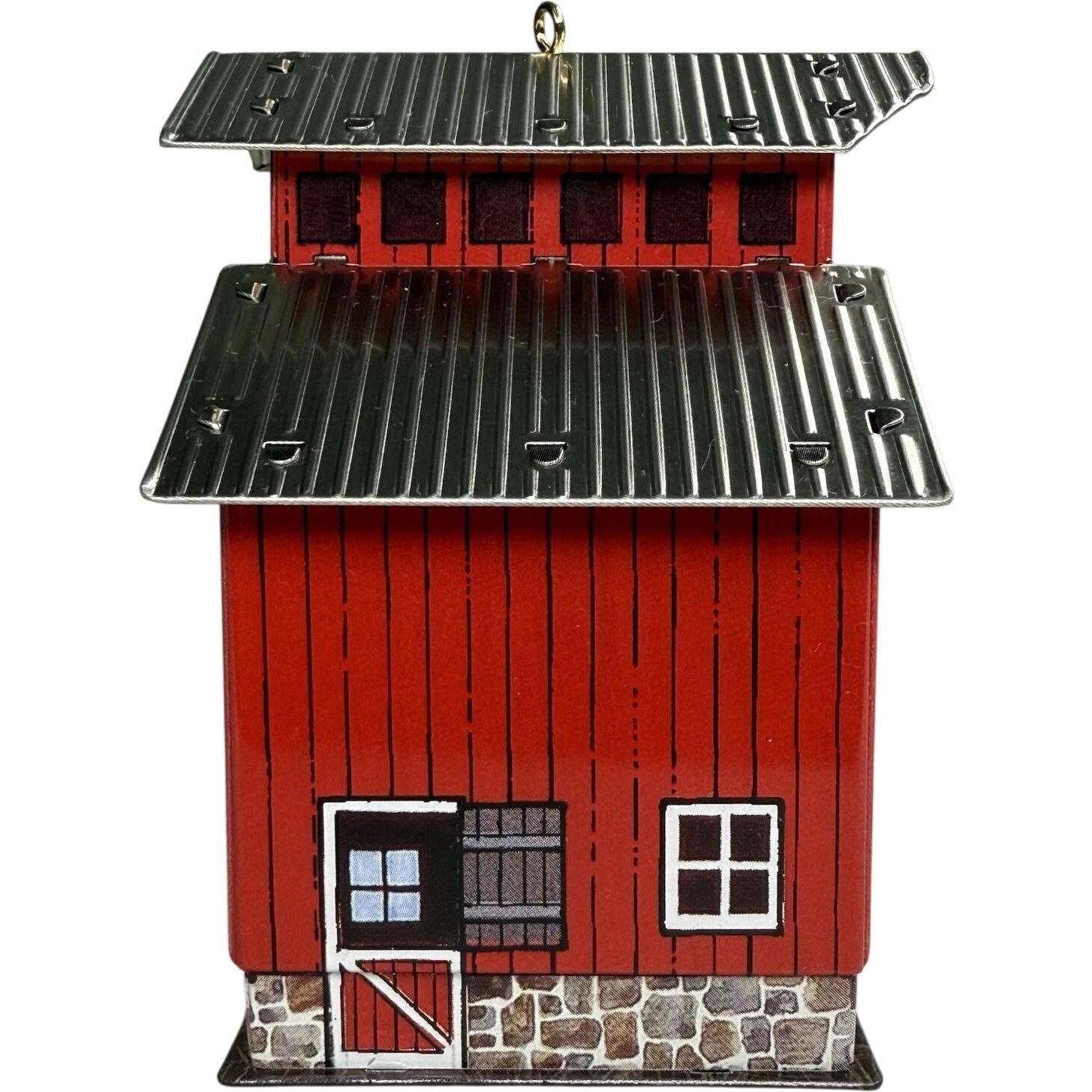 1999 Red Barn Hallmark Ornament (Town and Country) QX6947