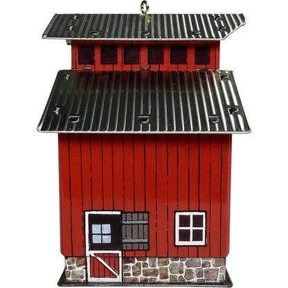 1999 Red Barn Hallmark Ornament (Town and Country) QX6947
