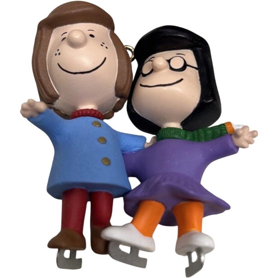 1999 Snow Day - Peanuts Hallmark Ornament (Peanuts) QXC4517