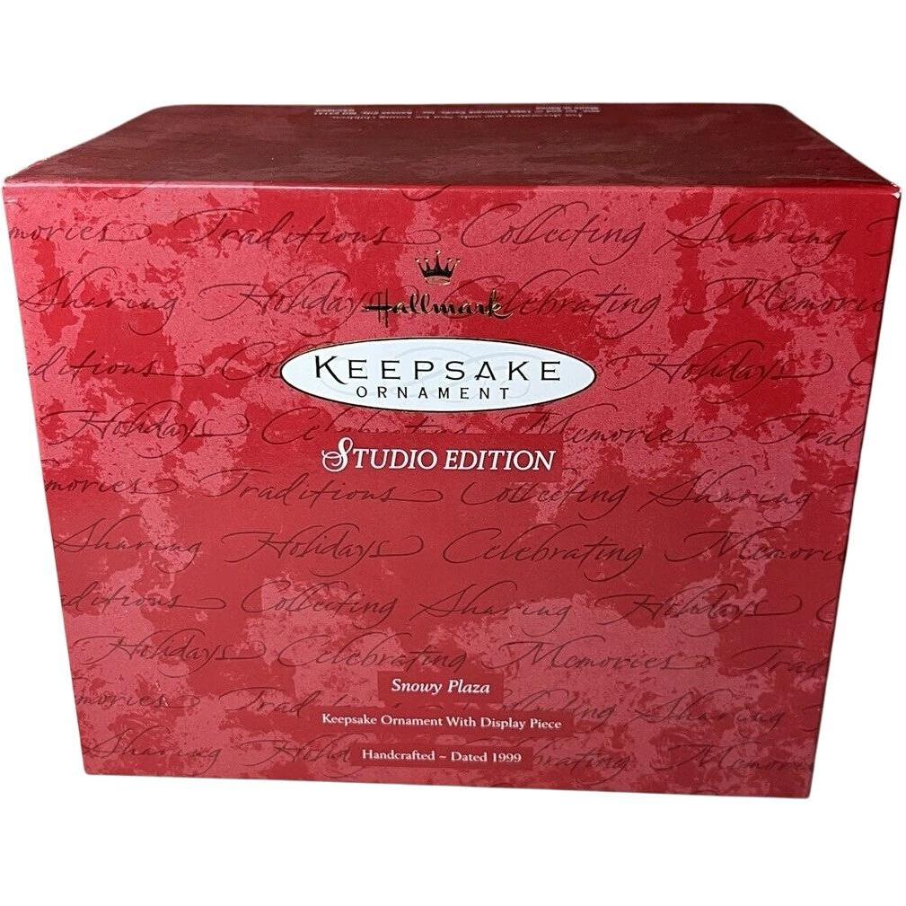 1999 Snowy Plaza Hallmark Ornament (Snowmen) QXC4669