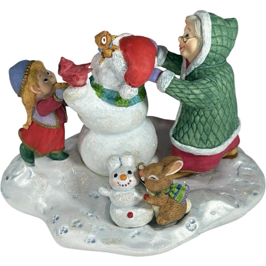 1999 Snowy Plaza Hallmark Ornament (Snowmen) QXC4669