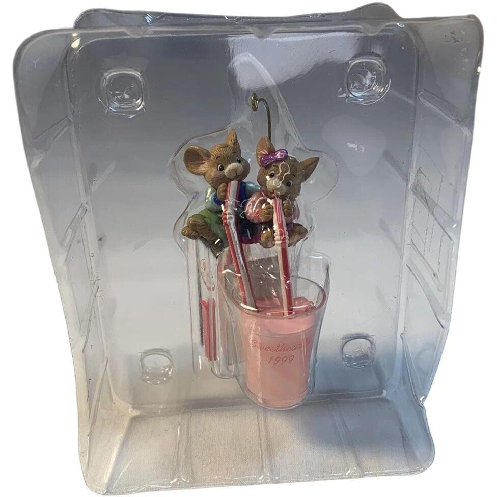 1999 Sweethearts (Mouse)