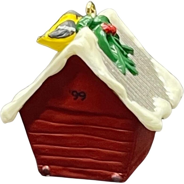 1999 Welcome Friends Hallmark Ornament (Welcome Friends) QXM4577