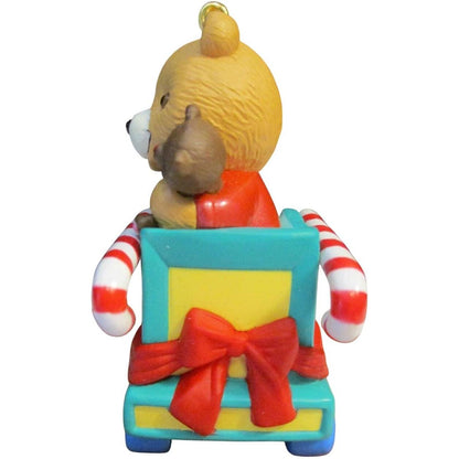 1999 Baby's Second Christmas Hallmark Ornament (Baby's Second Christmas) QX8333