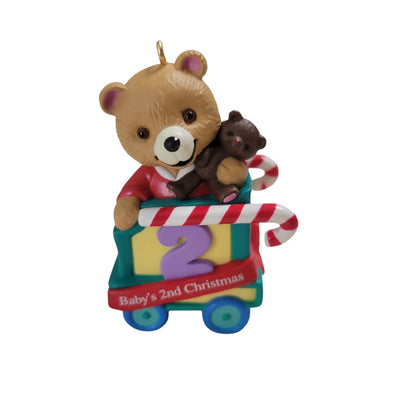 1999 Baby's Second Christmas Hallmark Ornament (Child's Age Collection) QX8333 Image1