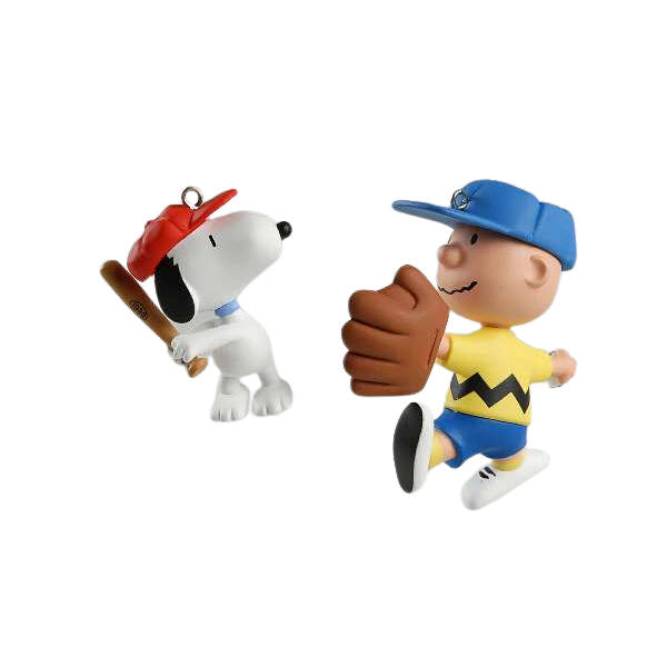 1999 Batter Up! Hallmark Ornament (Peanuts) QEO8389