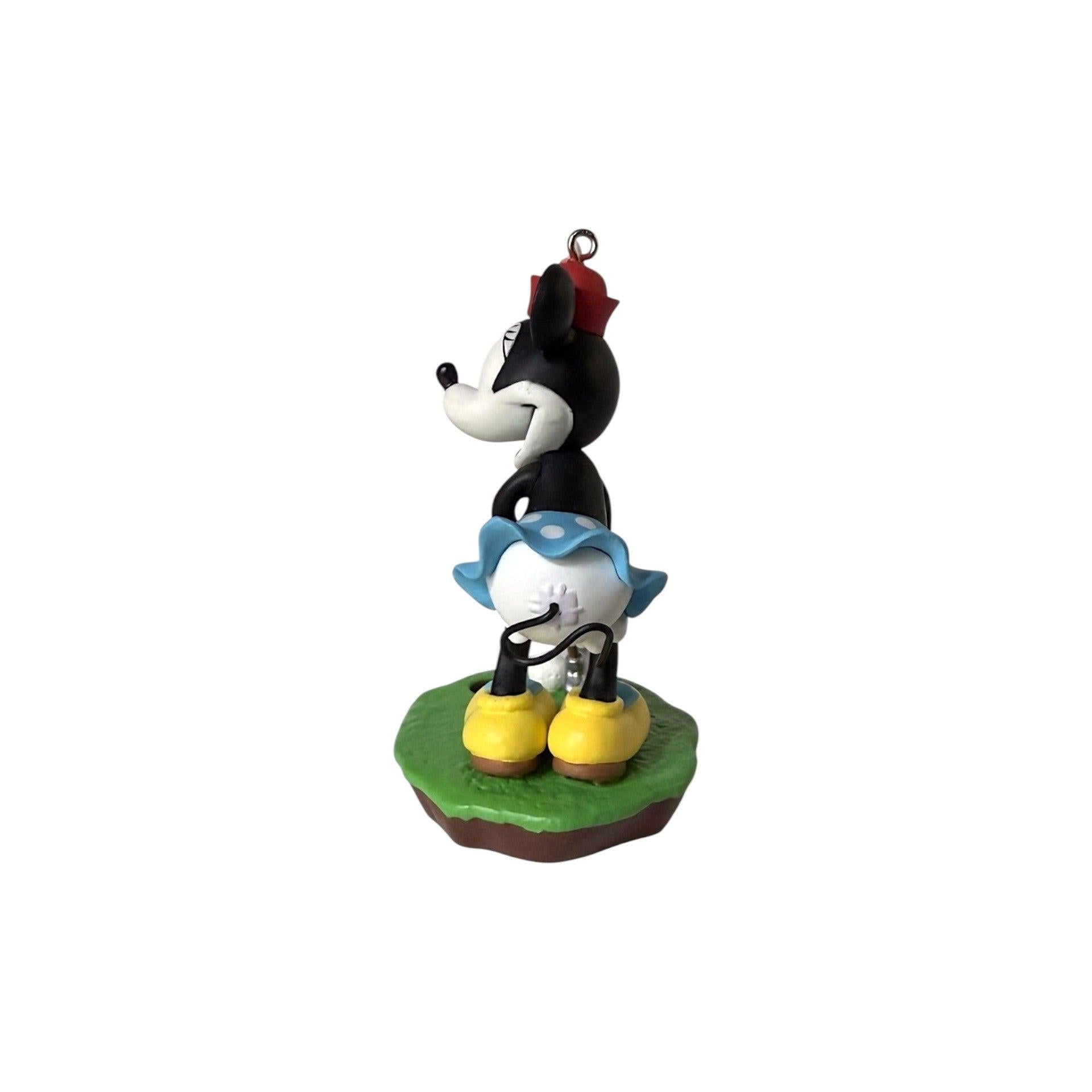 1999 Final Putt - Minnie Mouse Hallmark Ornament (Golf) QEO8349 Image4