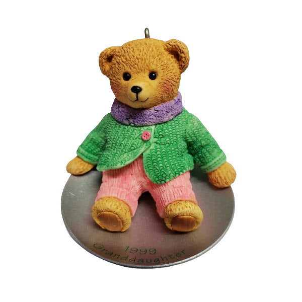 1999 GrandDaughter Hallmark Ornament (GrandDaughter) QX6739