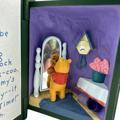 1999 Honey Time Hallmark Ornament (Winnie the Pooh) QXD4129