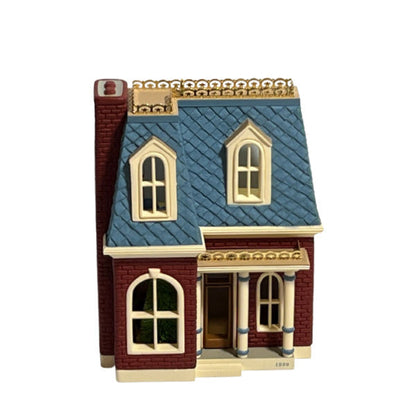 1999 House on Holly Lane Hallmark Ornament (Nostalgic Houses and Shops) QX6349