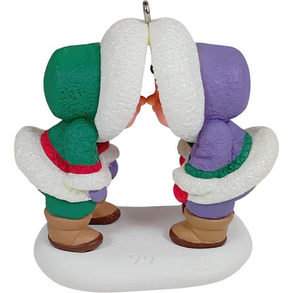 1999 Mom and Dad Hallmark Ornament (Family) QX6709