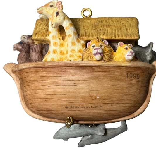 1999 Noah's Ark Hallmark Ornament (Noah's Ark) QX6809 Image1